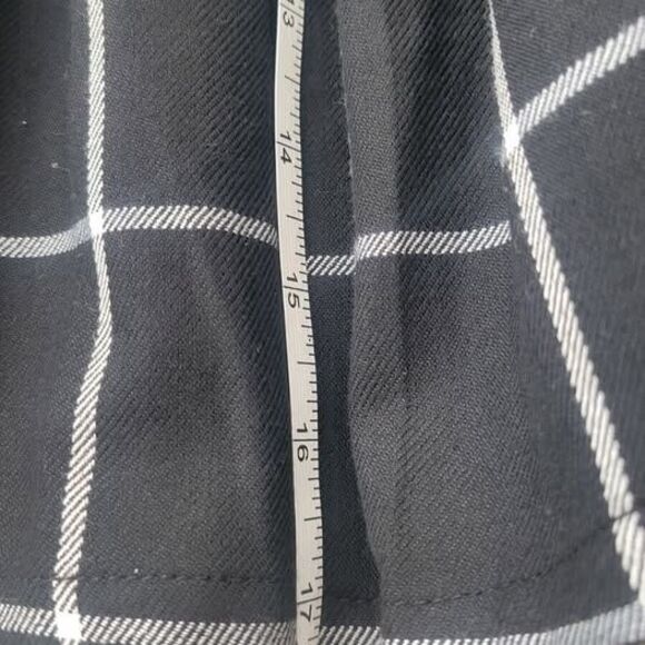 Hot Topic Black White Window Pane Stretch Pleated Mini SKIRT In LARGE - Picture 7 of 7